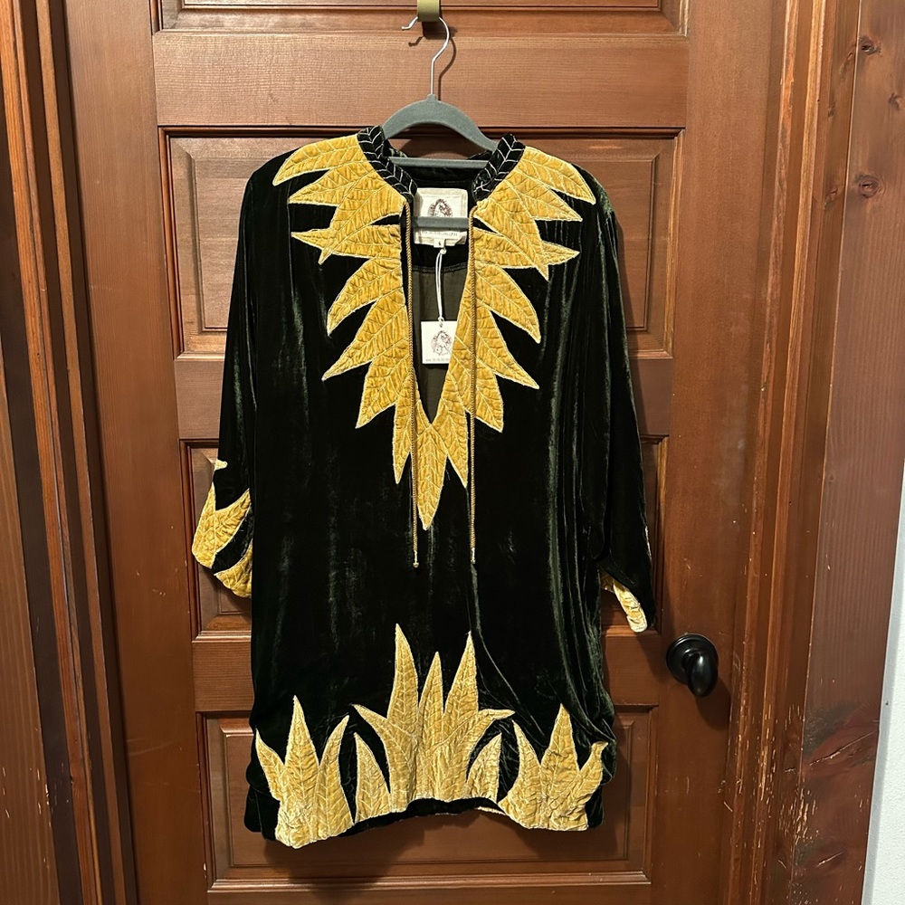 ❌Do not buy❌ For Jess❌  HTF Chasing Unicorns Green Aquarius Velvet Tunic - Picture 2 of 10